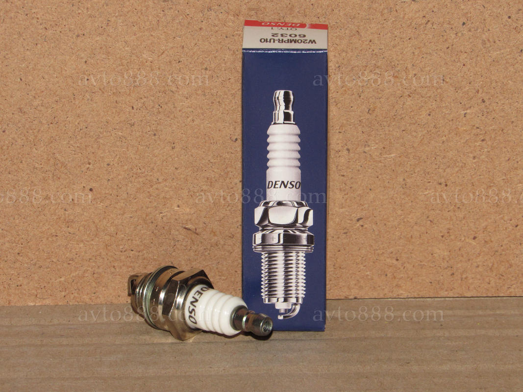 свіча запал. МОТО, Скутер / 2Т d=14 "Denso" з резист. / БЕНЗОПИЛА