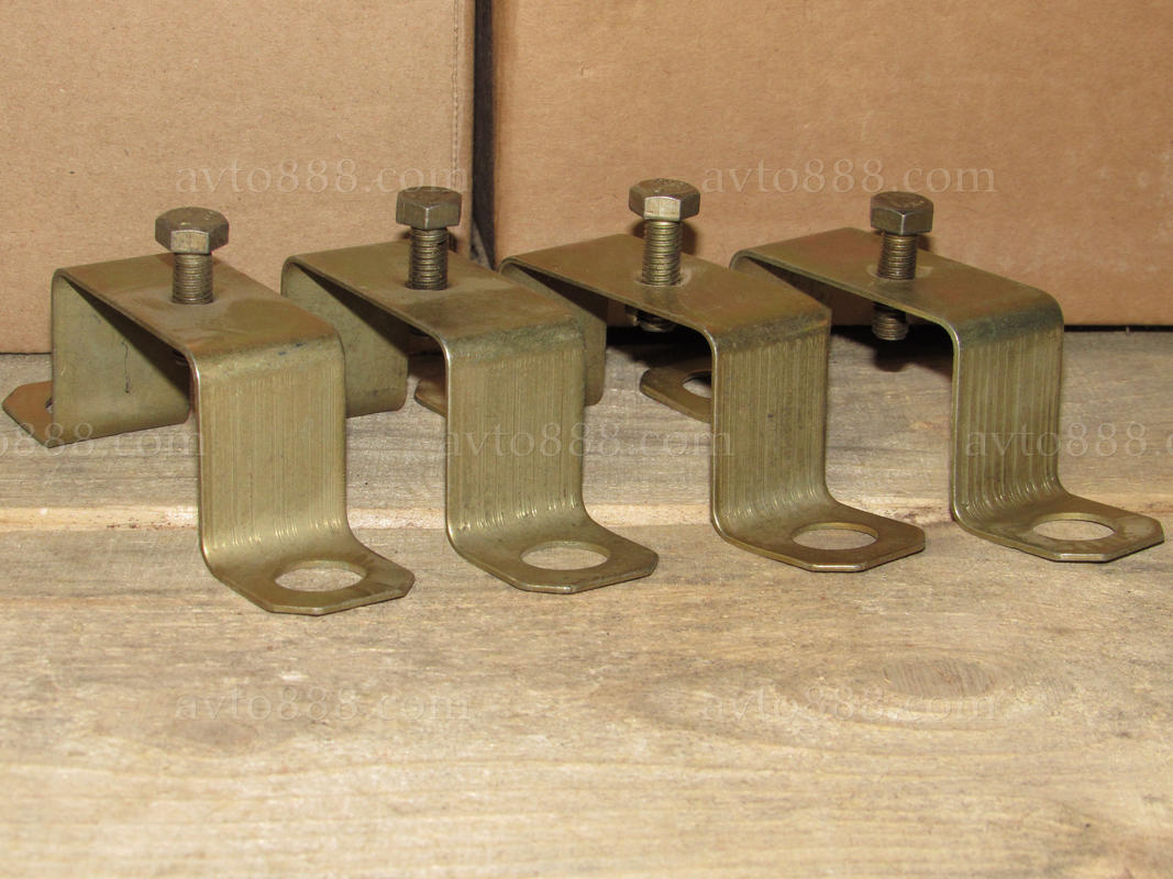 кріплення ковпаків / на болти / 4шт