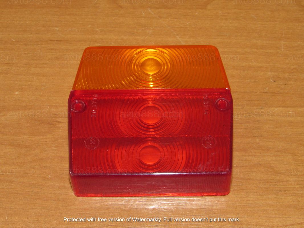 скло фонаря прицепа квадратн.