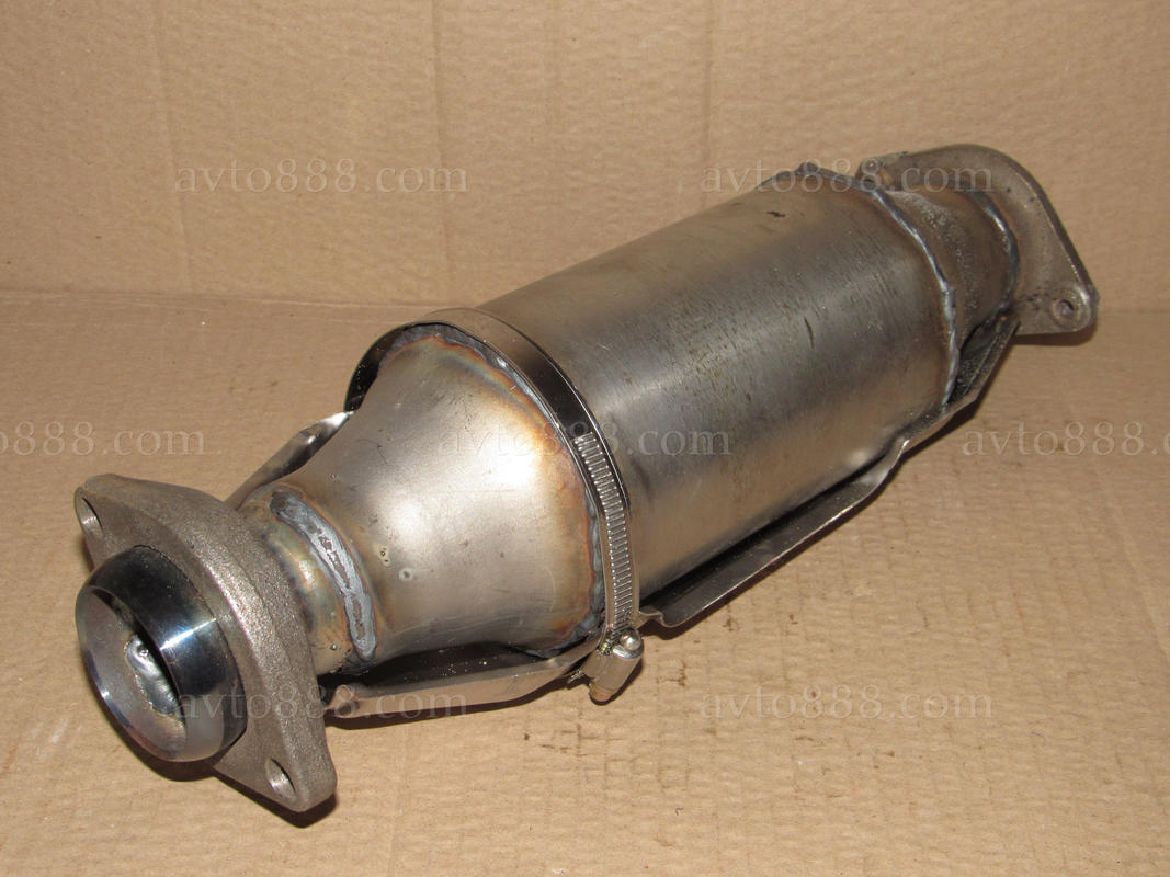 каталізатор 21104 "ВАЗ"  -прямий, 2шпил.+2шпил.-