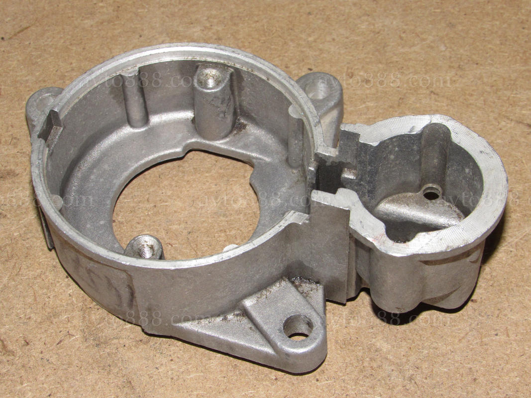 кришка стартера 2108  / передн. носик на старт Ел-маш     РОЗПРОДАЖ АКЦІЯ