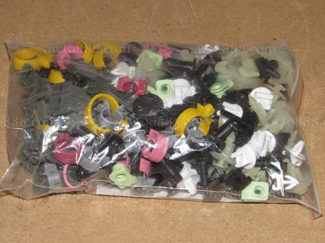 кліпси 2115   (к-кт на машину)