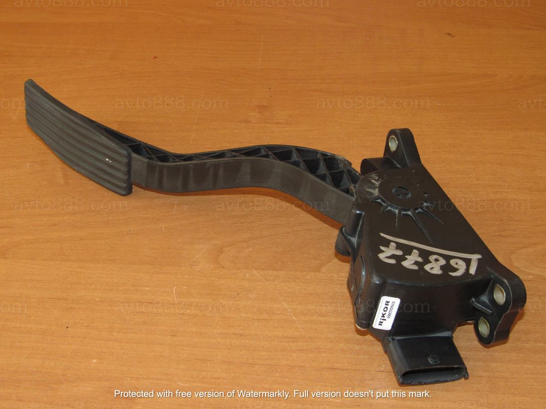 педаль газу 21214 електр. "ВАЗ"   -04і,-07і,-23-