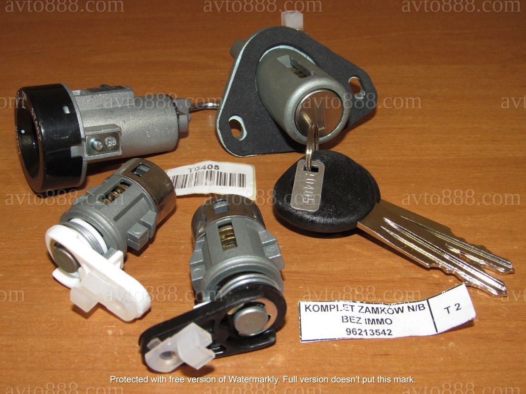 замок багажн. Lanos з лич. + замок запал. "Корея"