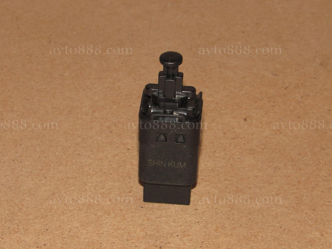 датчик тормозн. Aveo "Shin Kum"   (на 2конт. -Lacetti,-Leganza,-Tacuma)