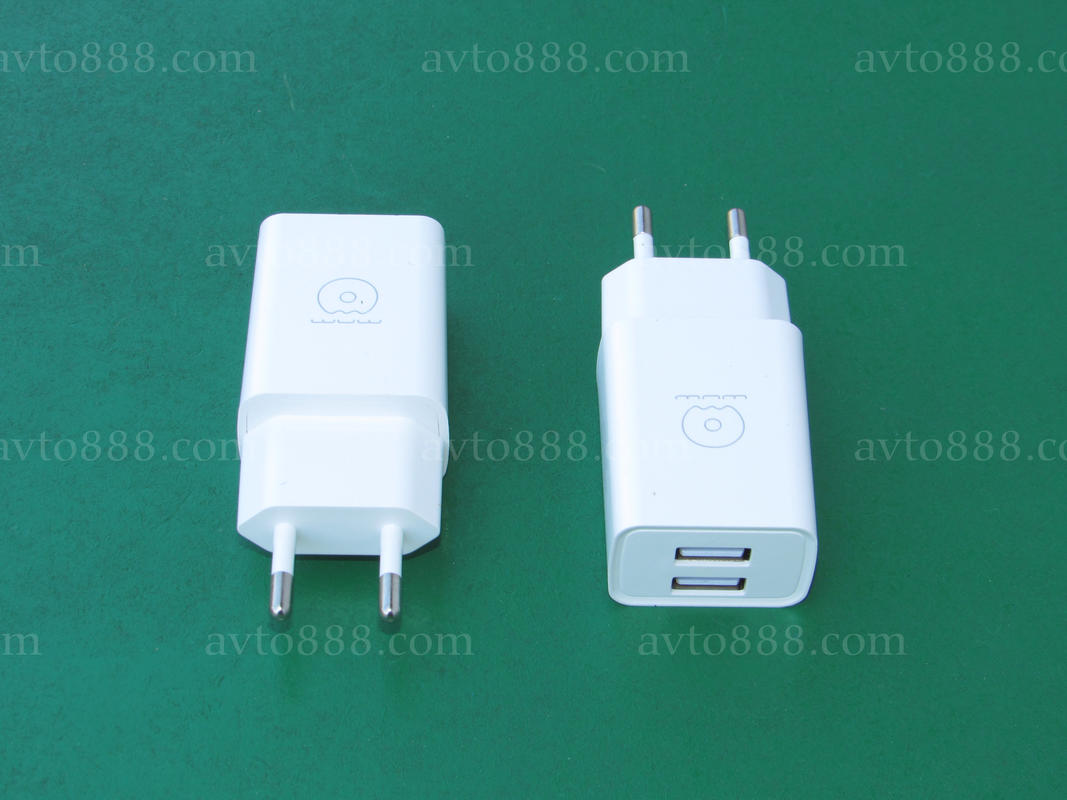 зарядка телефона побут. WUW C118 2.4A White (2шт.)