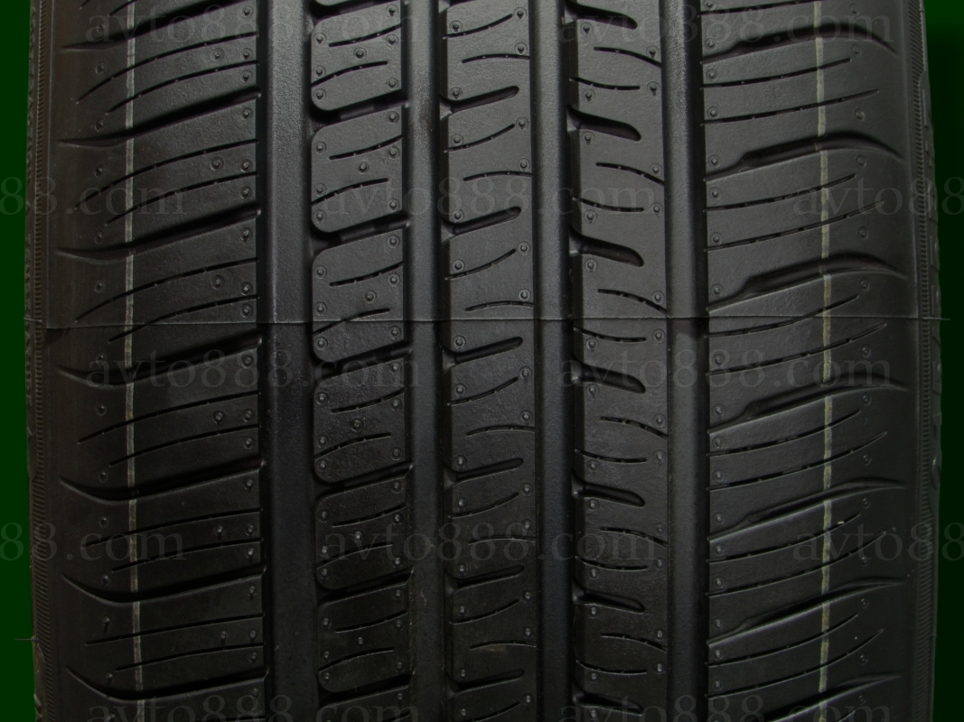 215/65R17 98W "Triangle" TC101 Advantex XL
