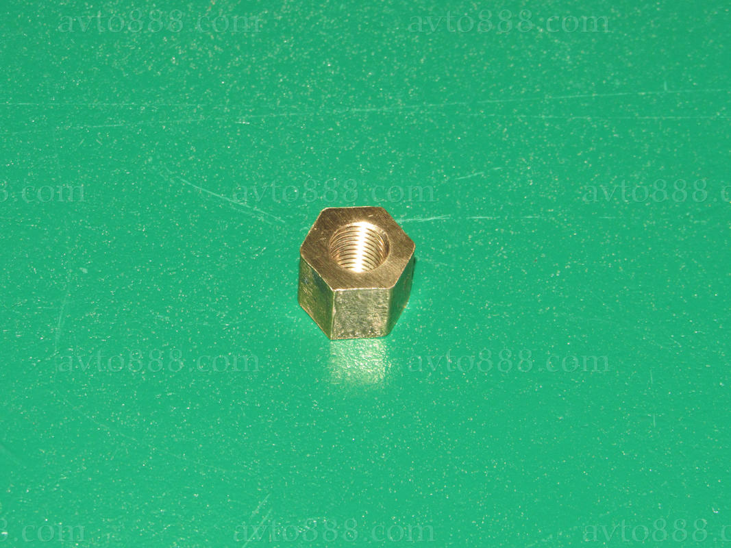 гайка  8*1*13 латунь