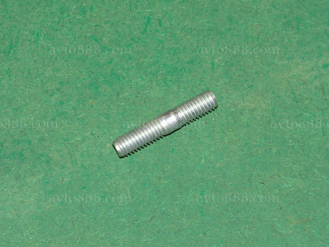 шпилька кришки клапанів 2101