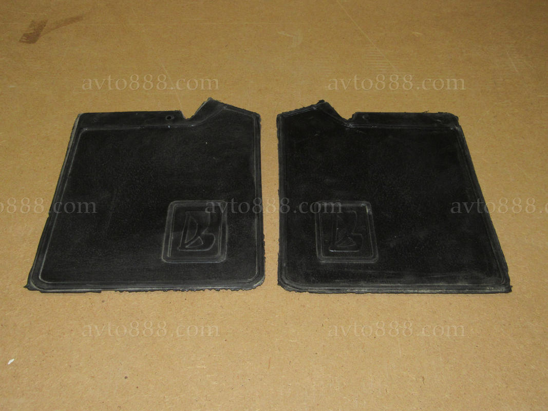 бризговик Таврія зад.     є 3шт лівих